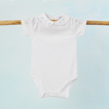 Carica l'immagine nel visualizzatore di Gallery, Body maniche corte | Fiorellini azzurri