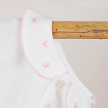 Carica l'immagine nel visualizzatore di Gallery, Polo maniche corte | Fiorellini rosa