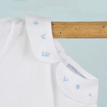 Carica l'immagine nel visualizzatore di Gallery, Body maniche corte | Fiorellini azzurri