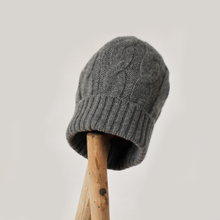 Carica l'immagine nel visualizzatore di Gallery, Cappellino 100% Cashmere | Intreccio