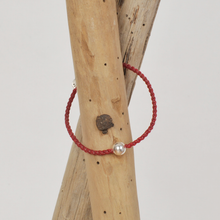 Carica l'immagine nel visualizzatore di Gallery, Braccialetto macramè | Bulesina Rosso